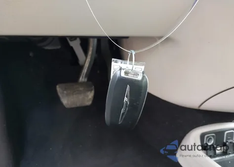 2020 Chrysler Pacifica Limited z USA, uszkodzony, nr VIN 2C4RC1GG5LR290253